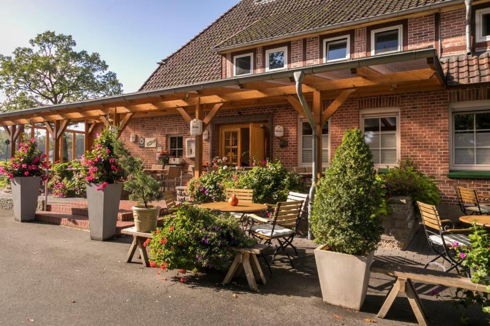 Brammers Landhotel Zum Wietzetal วิตเซนดอร์ฟ ภายนอก รูปภาพ